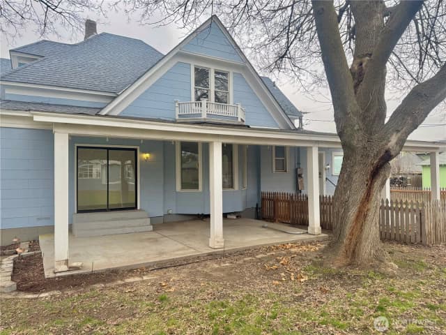 Property photo for 250 W Sixth Street, Waitsburg photo 4