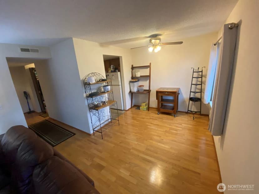 Property photo for 323 75th Street Se #b10, Everett photo 11