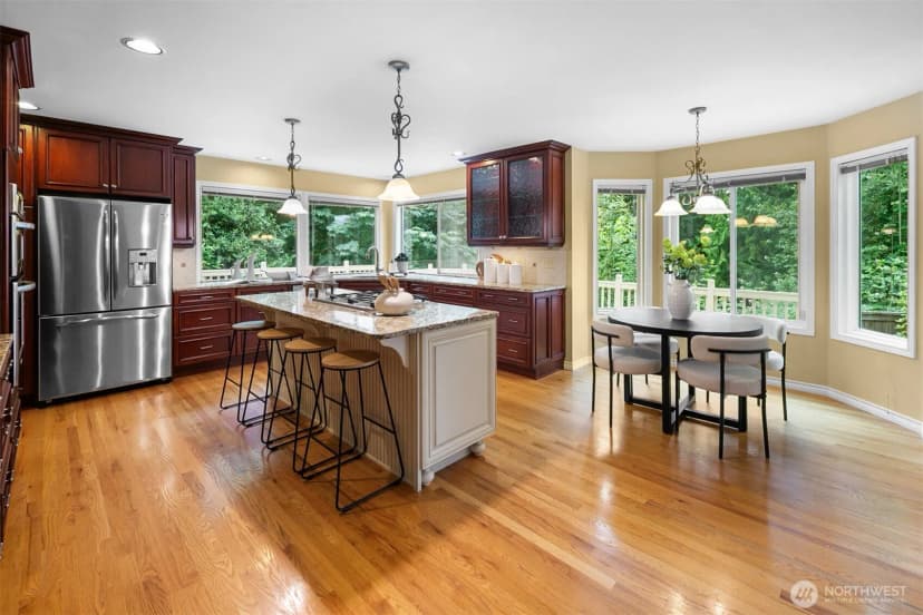 Property photo for 16116 68th Avenue W, Edmonds photo 6