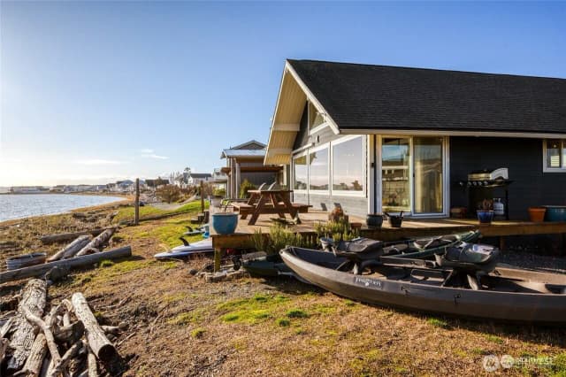 Property photo for 4144 Saltspring Drive, Ferndale photo 5
