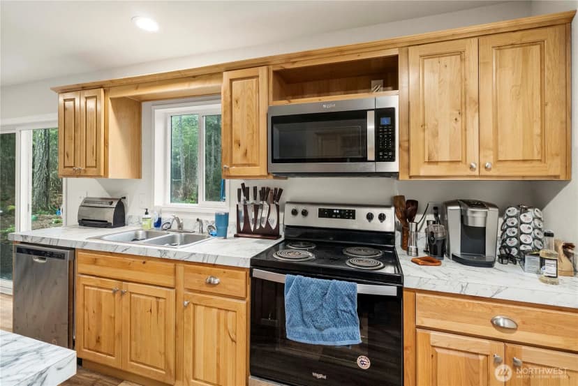 Property photo for 1101 Stavis Drive Nw, Seabeck photo 17