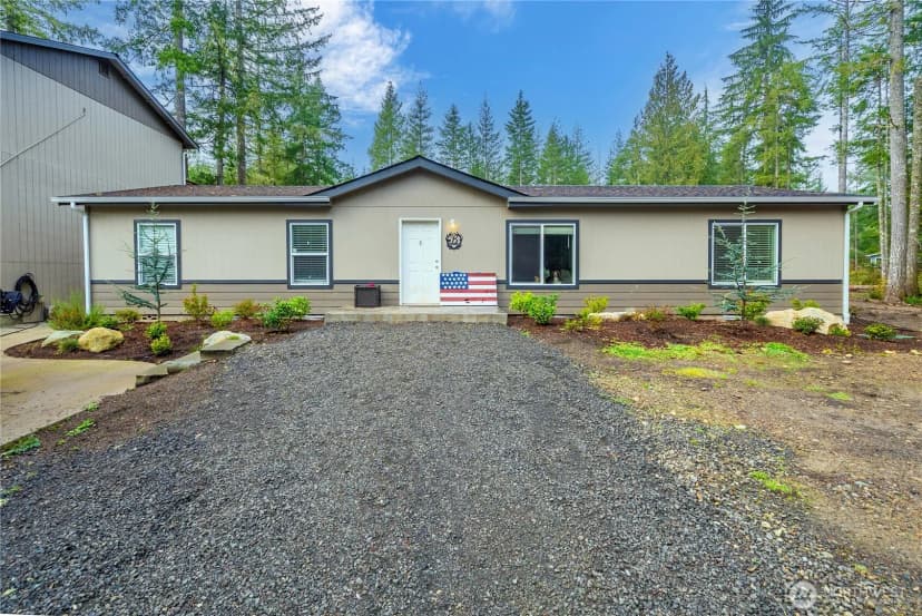 Property photo for 1101 Stavis Drive Nw, Seabeck photo 10
