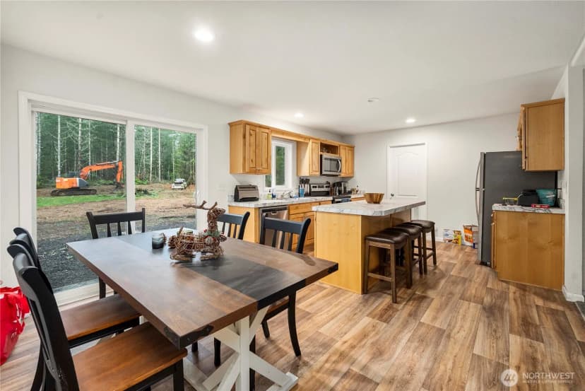 Property photo for 1101 Stavis Drive Nw, Seabeck photo 14