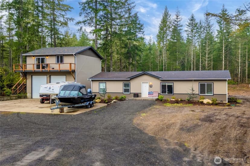 Property photo for 1101 Stavis Drive Nw, Seabeck photo 2