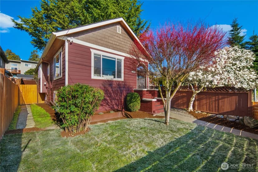 Property photo for 1516 S Bennett Street, Seattle photo 26