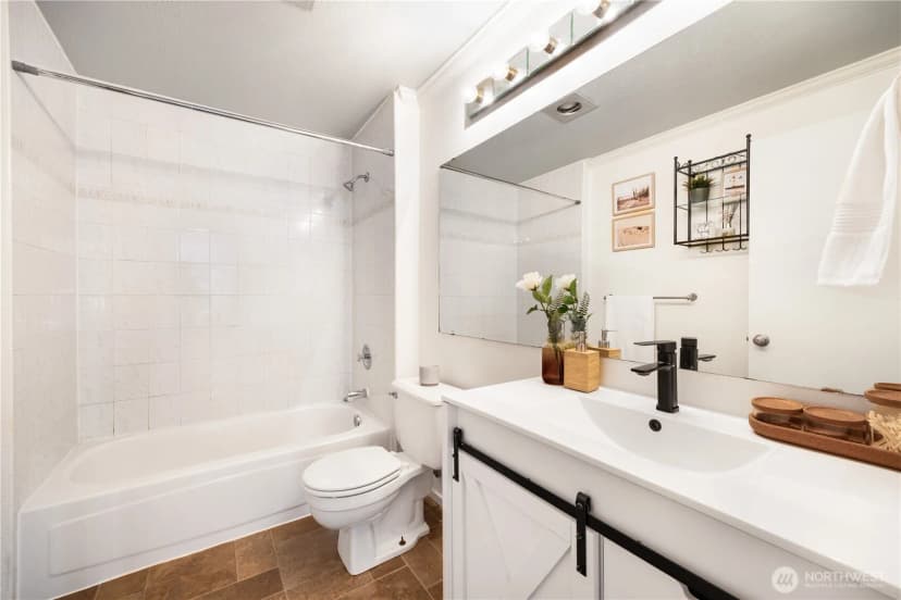 Property photo for 424 102nd Street Se #108, Bellevue photo 14
