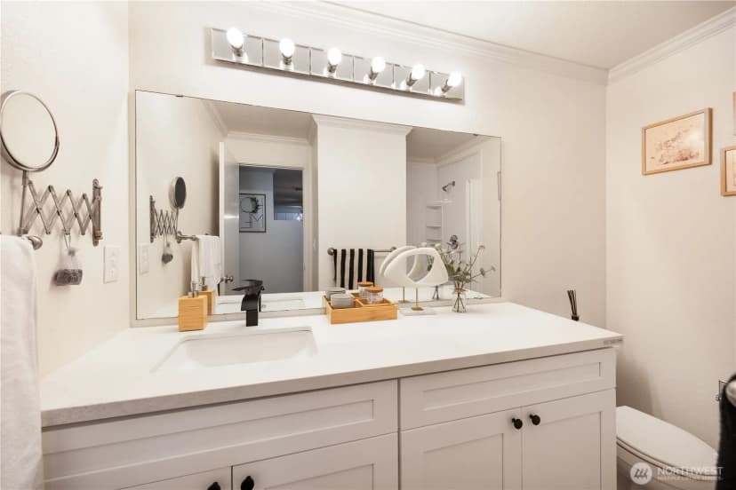Property photo for 424 102nd Street Se #108, Bellevue photo 10