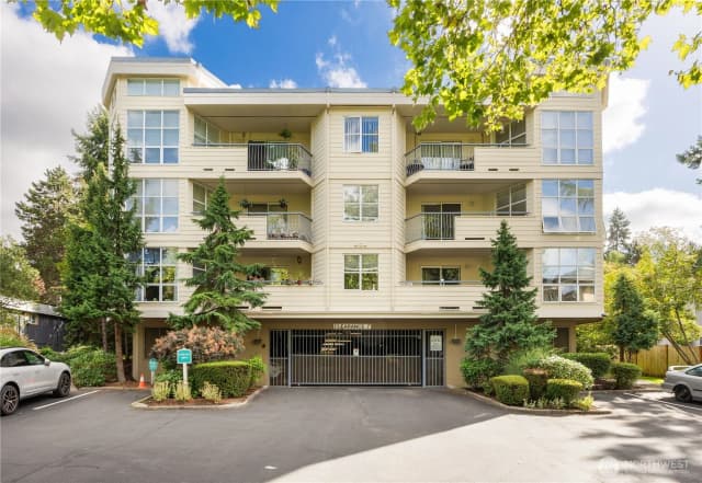 Property photo for 424 102nd Street Se #108, Bellevue