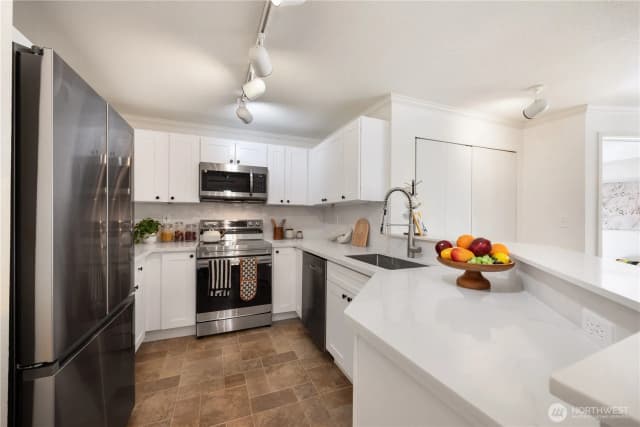 Property photo for 424 102nd Street Se #108, Bellevue photo 3