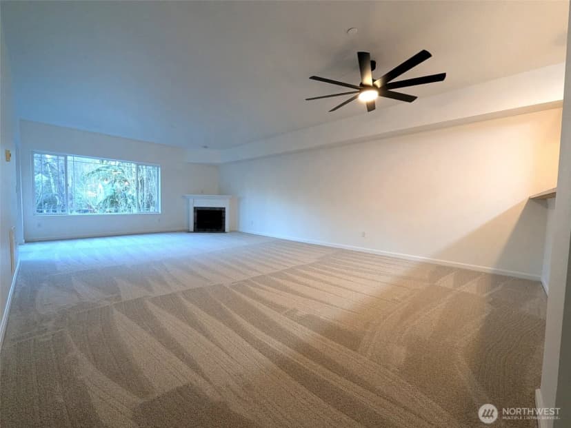 Property photo for 15000 Juanita Drive Ne #403, Kenmore photo 9