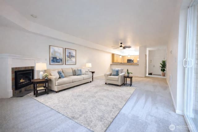 Property photo for 15000 Juanita Drive Ne #403, Kenmore photo 4