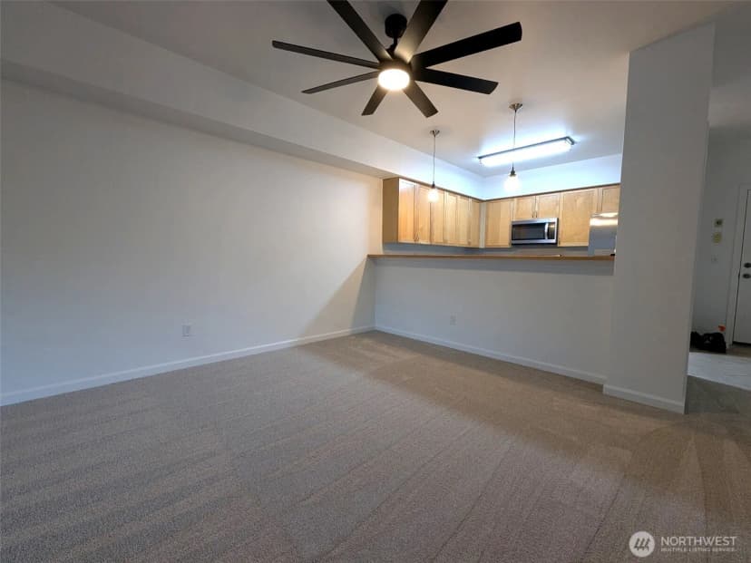 Property photo for 15000 Juanita Drive Ne #403, Kenmore photo 7