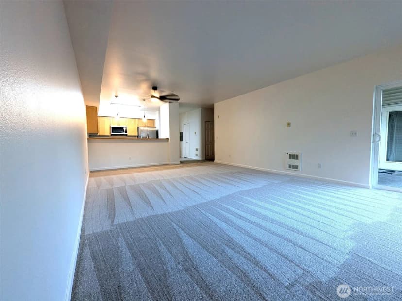 Property photo for 15000 Juanita Drive Ne #403, Kenmore photo 10