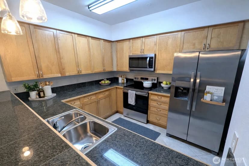 Property photo for 15000 Juanita Drive Ne #403, Kenmore photo 13