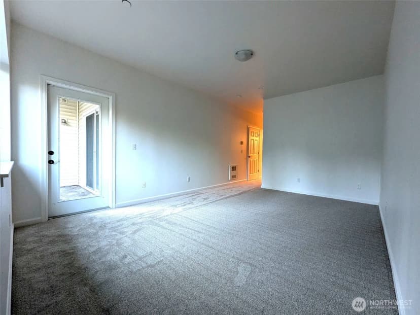Property photo for 15000 Juanita Drive Ne #403, Kenmore photo 20