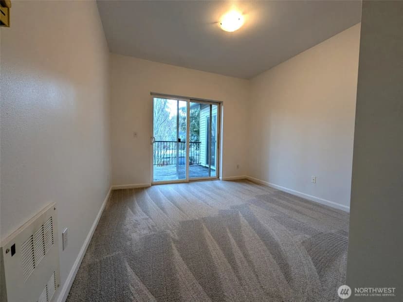 Property photo for 15000 Juanita Drive Ne #403, Kenmore photo 18