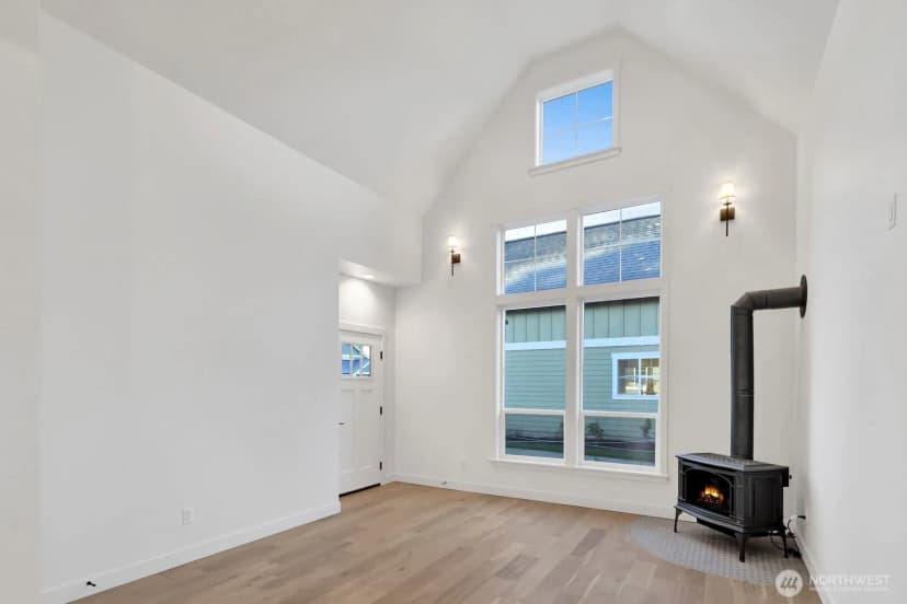 Property photo for 530 E Sunset Drive #14, Bellingham photo 7