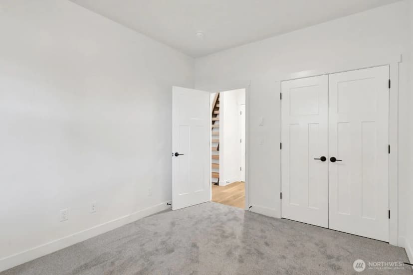 Property photo for 530 E Sunset Drive #14, Bellingham photo 24
