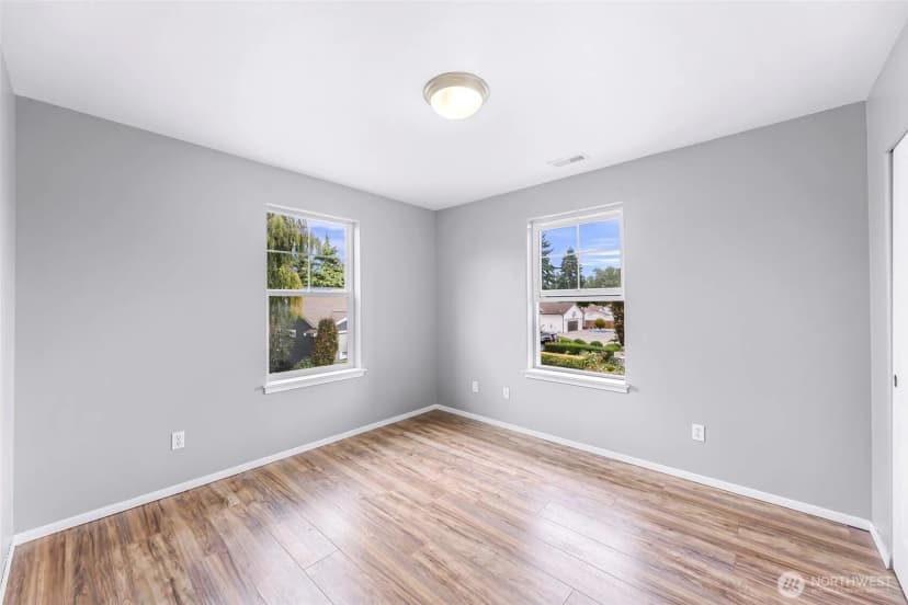 Property photo for 1033 Aspen Lane, Burlington photo 19