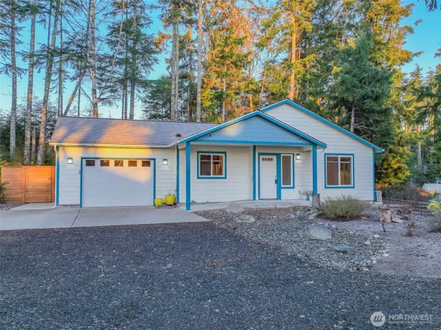 Property photo for 312 Pearsall Street Se, Ocean Shores