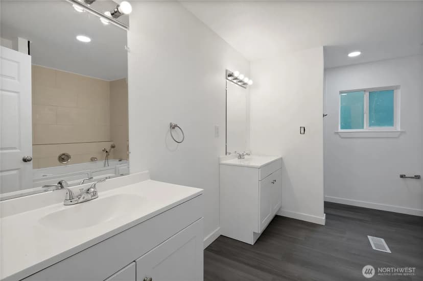 Property photo for 3722 Delphi Road Sw, Olympia photo 13