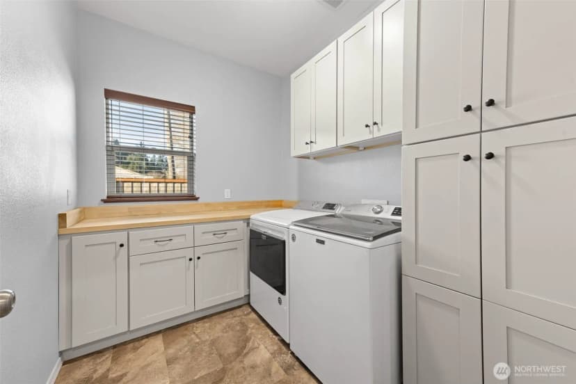 Property photo for 111 1st E, South Bend photo 10