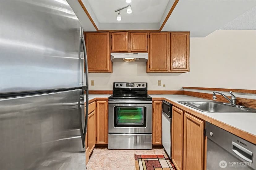 Property photo for 13717 Linden Avenue N #229, Seattle photo 5