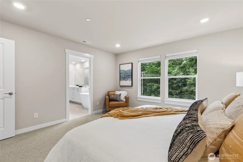 Property photo for 10520 135th Place Ne #36, Kirkland photo 17