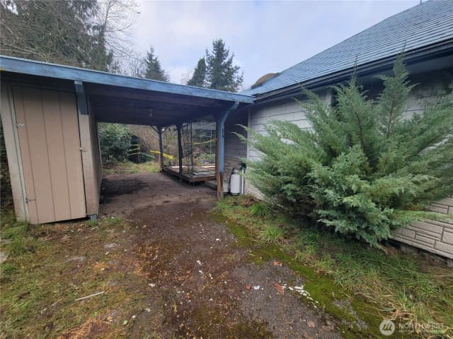 Property photo for 13715 45th Avenue S, Tukwila photo 3