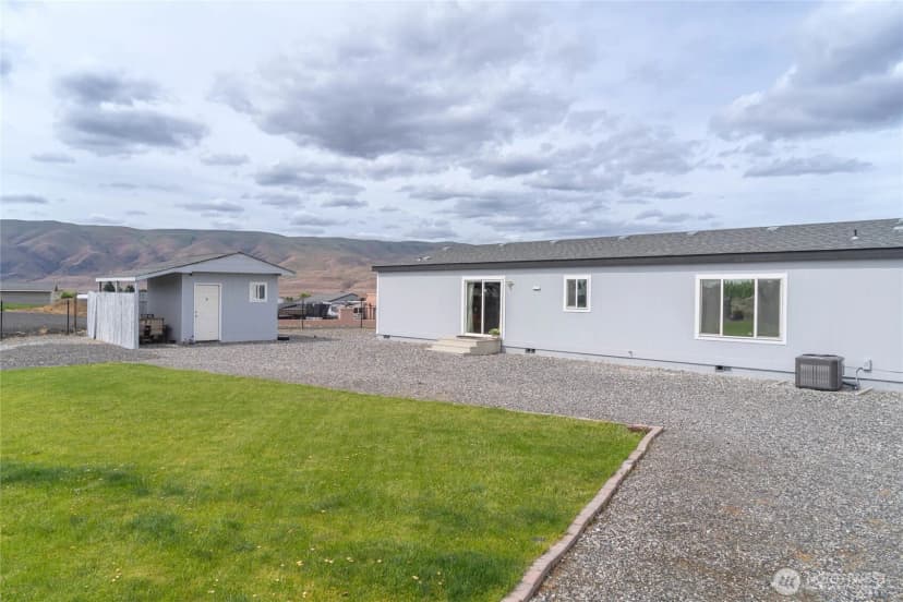 Property photo for 191 Davidson Place Sw, Mattawa photo 23