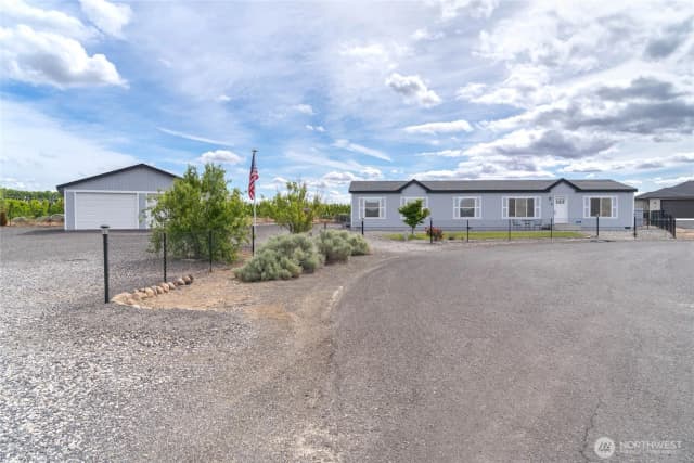 Property photo for 191 Davidson Place Sw, Mattawa