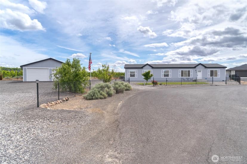 Property photo for 191 Davidson Place Sw, Mattawa