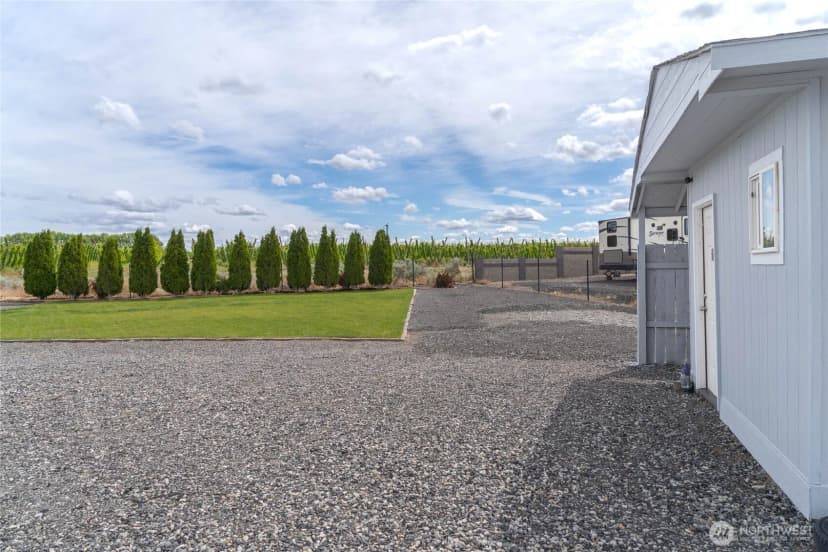 Property photo for 191 Davidson Place Sw, Mattawa photo 21