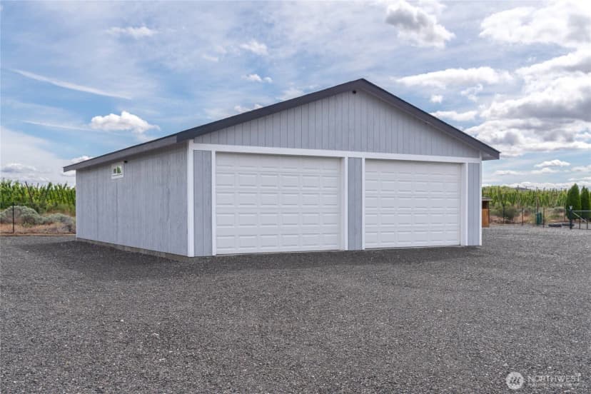Property photo for 191 Davidson Place Sw, Mattawa photo 3