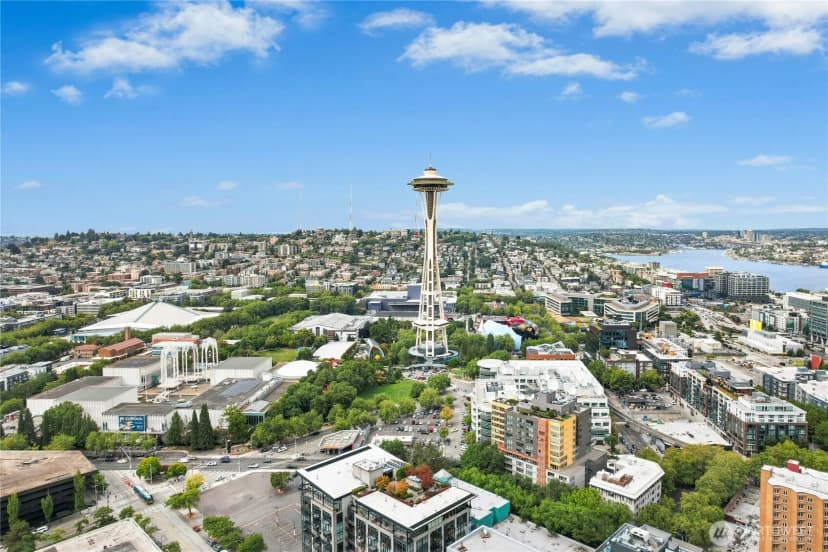 Property photo for 2319 1st Avenue #503, Seattle photo 30