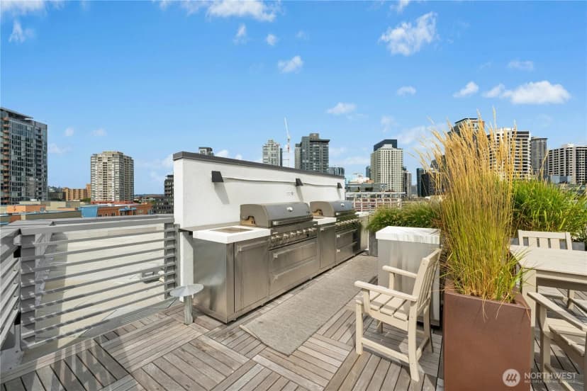 Property photo for 2319 1st Avenue #503, Seattle photo 21
