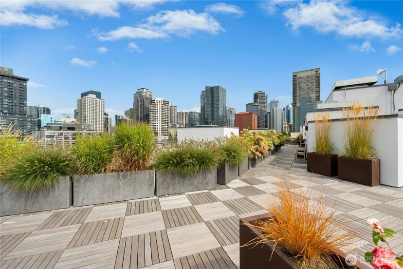 Property photo for 2319 1st Avenue #503, Seattle photo 22
