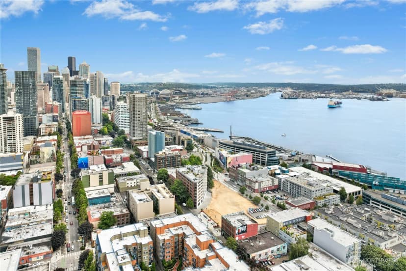 Property photo for 2319 1st Avenue #503, Seattle photo 29