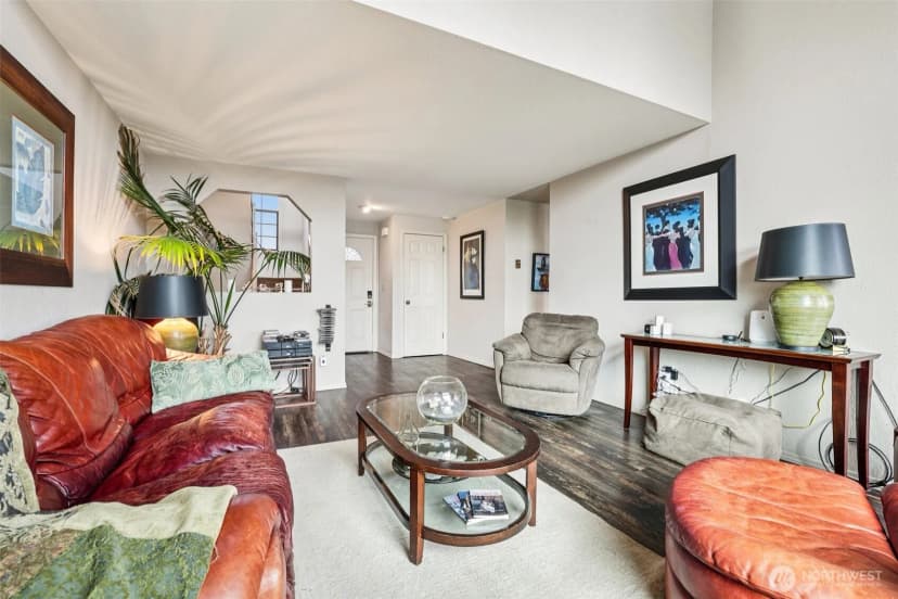 Property photo for 18625 48th Place S, Sea Tac photo 3