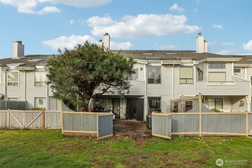 Property photo for 18625 48th Place S, Sea Tac photo 28
