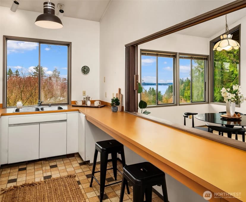 Property photo for 11519 Sea Breeze Avenue Sw, Vashon photo 12