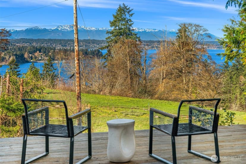 Property photo for 11519 Sea Breeze Avenue Sw, Vashon photo 3