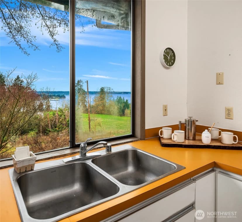 Property photo for 11519 Sea Breeze Avenue Sw, Vashon photo 14