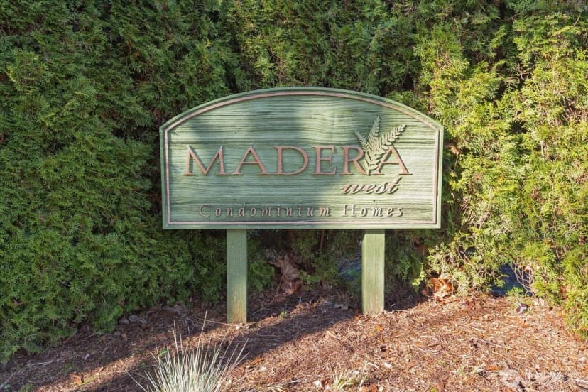 Property photo for 31500 33rd Place Sw #e201, Federal Way photo 4