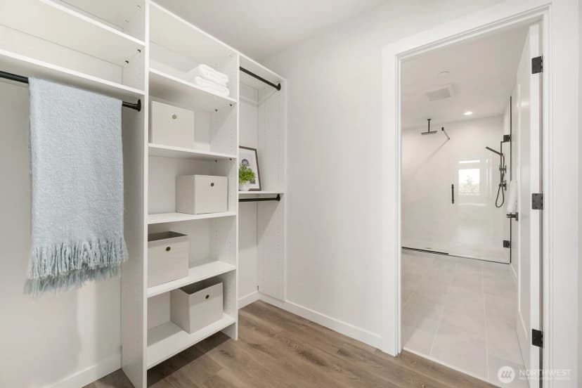Property photo for 2017 W Bertona, Seattle photo 9