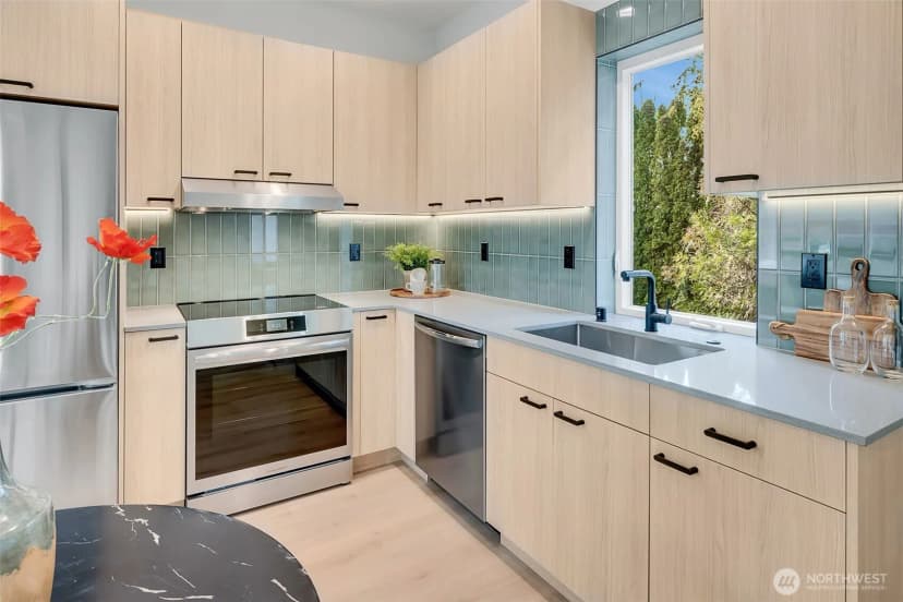Property photo for 4409 B S Holly Street, Seattle photo 14