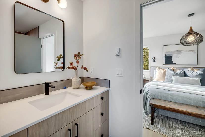 Property photo for 4409 B S Holly Street, Seattle photo 17