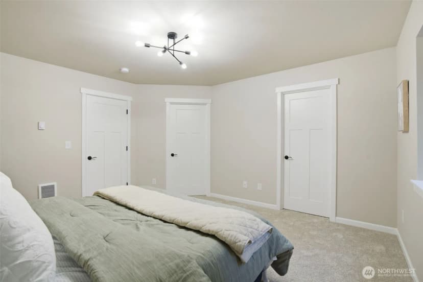Property photo for 5909 257th Street E, Graham photo 16