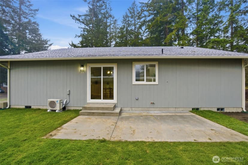 Property photo for 5909 257th Street E, Graham photo 27