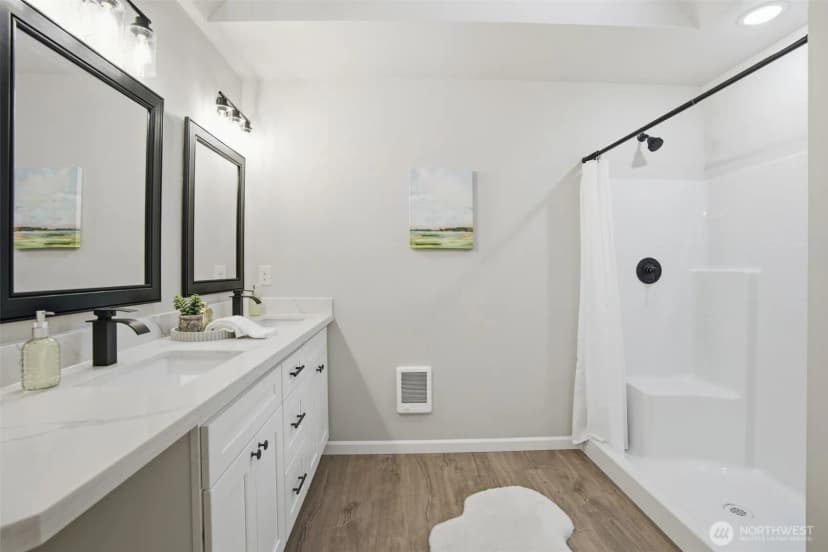 Property photo for 5909 257th Street E, Graham photo 19